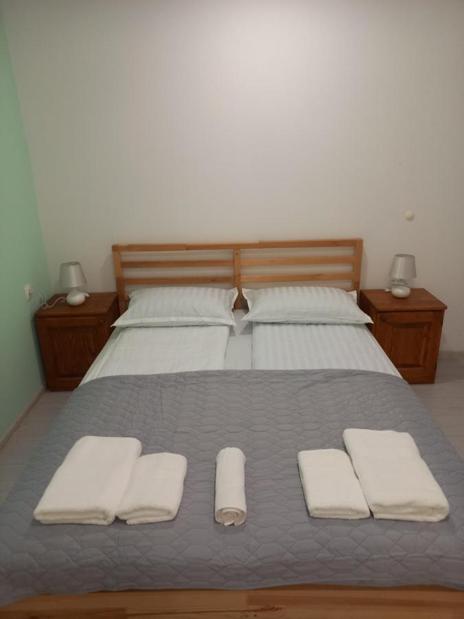 Oskar Amphitheater Apartments And Rooms With Free Parking Pula Bilik gambar