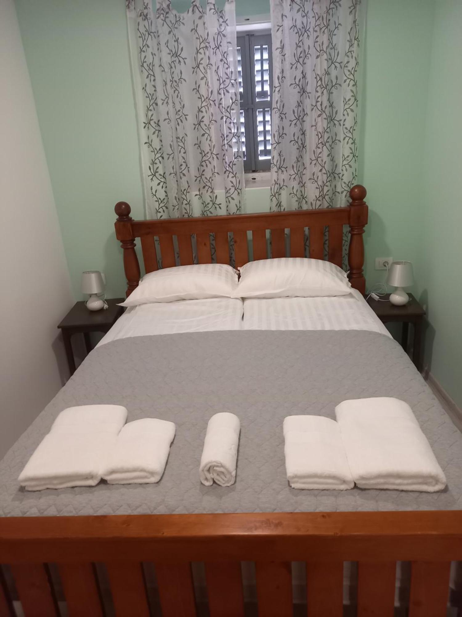 Oskar Amphitheater Apartments And Rooms With Free Parking Pula Bilik gambar